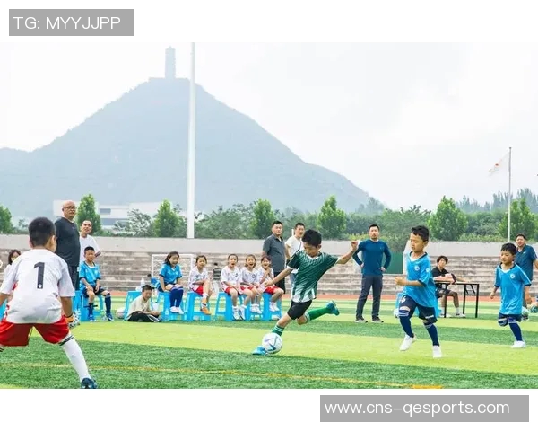 浙江绿城足球学校培养未来足球明星助力青少年成长与发展