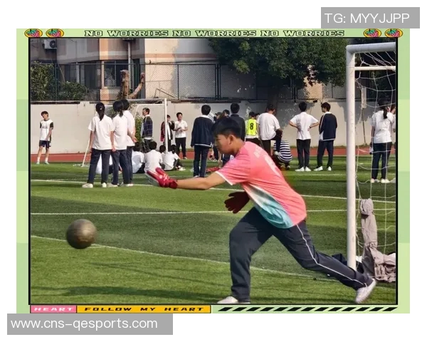 青春拼搏中学足球赛激情对决展现团队精神与竞技风采